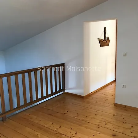Aristonafton Seafront Maisonette *