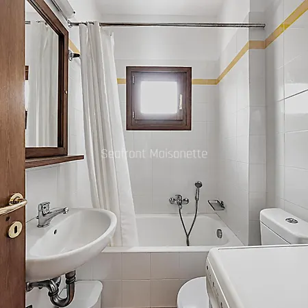 펜션 Aristonafton Seafront Maisonette